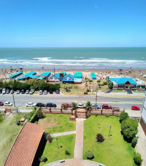 Departamento de un ambiente vista al mar